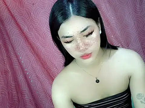 Snapshot of Margalona_ chatting on 07.16.26 Margalona online show from 07.16.26