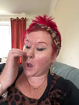 BustyRedxx online show from 06.14.26