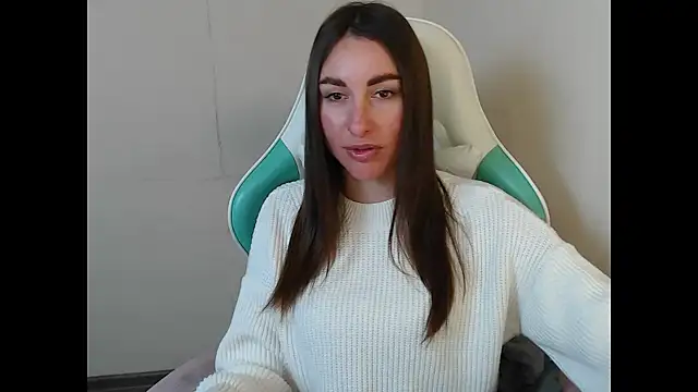 cammila horn online show from 04.24.26