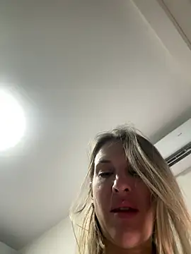 IssabelXO online show from 01.18.26