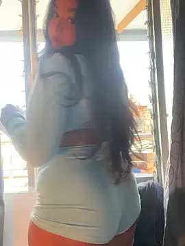 Isabella Belmont online show from 02.02.26