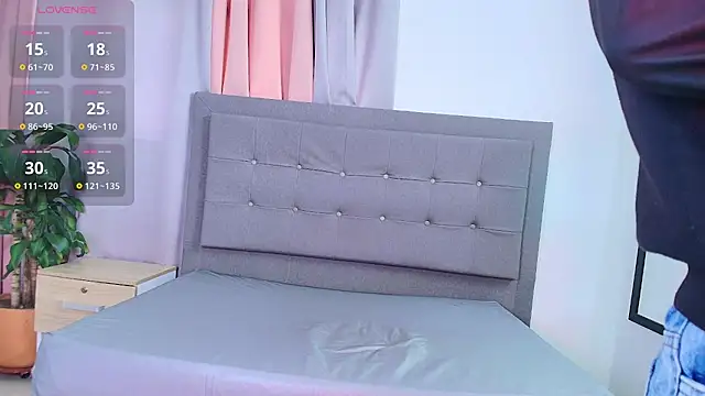 Snapshot of saray_reesee chatting on 02.19.26 saray reesee online show from 02.19.26