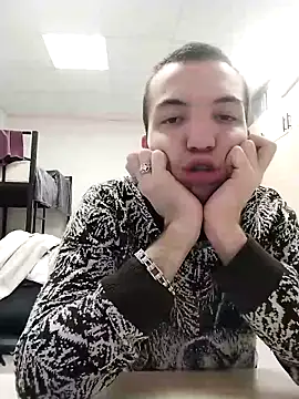 Snapshot of DamonSilvedor chatting on 01.08.26 DamonSilvedor online show from 01.08.26