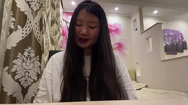 Snapshot of EriVibe chatting on 01.15.26 EriVibe online show from 01.15.26