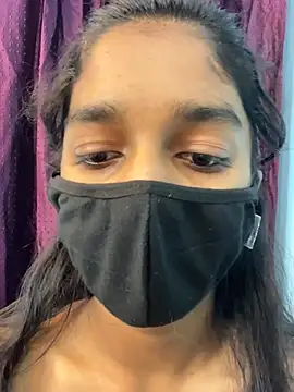 HotxAnamika online show from 02.22.26