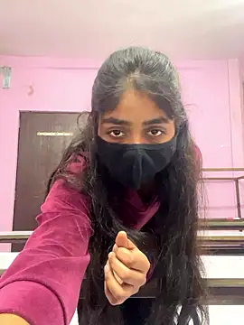 HotxMuskan online show from 01.08.26