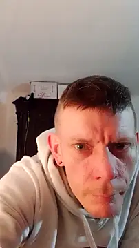 Snapshot of Der_Schoene_Penis chatting on 01.13.26 Der Schoene Penis online show from 01.13.26