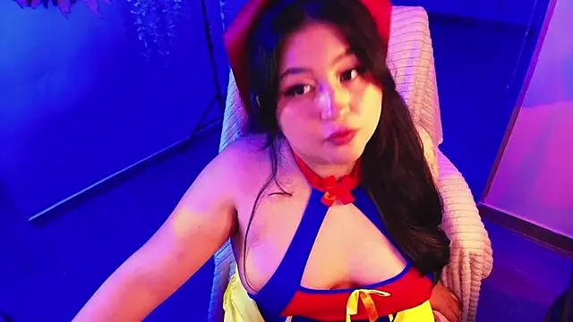Snapshot of Sweet_lenna chatting on 05.19.26 Sweet lenna online show from 05.19.26