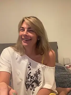 Scarlett the girlnextdoor online show from 04.01.26