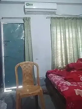 Snapshot of momo_loves chatting on 02.14.26 momo loves online show from 02.14.26