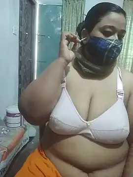 Snapshot of momo_loves chatting on 03.03.26 momo loves online show from 03.03.26