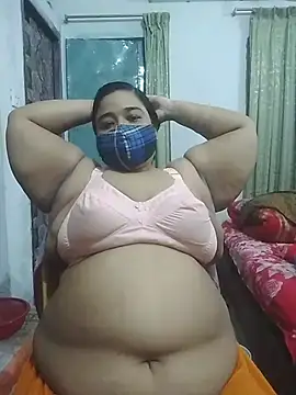 Snapshot of momo_loves chatting on 03.29.26 momo loves online show from 03.29.26