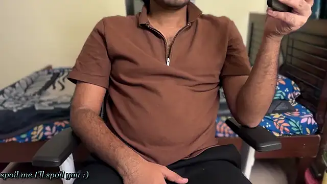 Snapshot of Ruthless_guyy chatting on 06.19.26 Ruthless guyy online show from 06.19.26