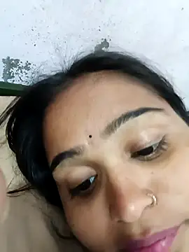 Snapshot of Cute--Aditi chatting on 01.07.26 Cute--Aditi online show from 01.07.26