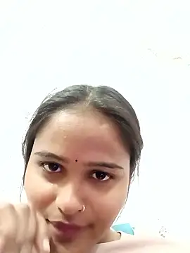 Snapshot of Cute--Aditi chatting on 01.08.26 Cute--Aditi online show from 01.08.26