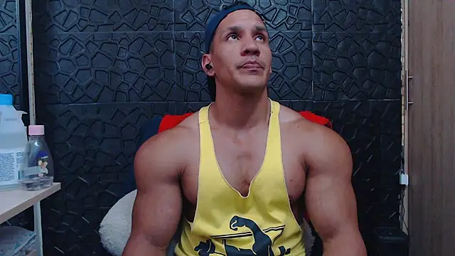 Snapshot of viktor_herrera chatting on 01.09.26 viktor herrera online show from 01.09.26