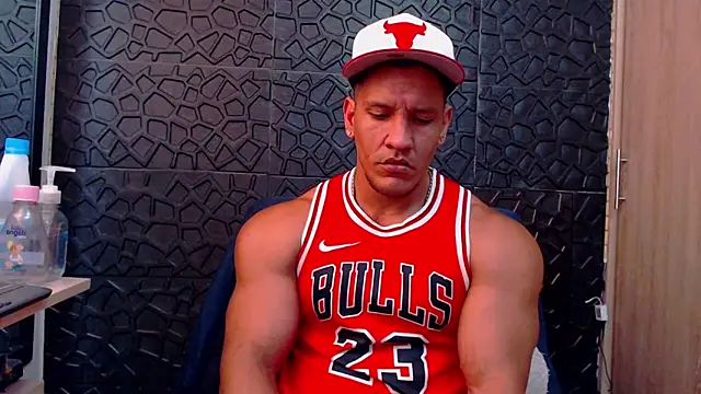 Snapshot of viktor_herrera chatting on 02.11.26 viktor herrera online show from 02.11.26