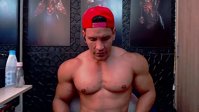 Snapshot of viktor_herrera chatting on 02.20.26 viktor herrera online show from 02.20.26