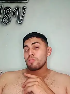 Snapshot of jakexxlust10 chatting on 05.28.26 jakexxlust10 online show from 05.28.26
