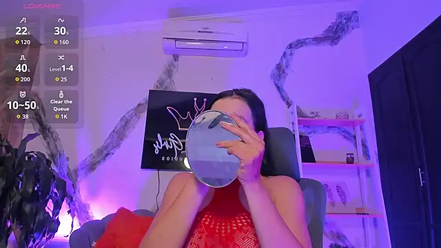 Violett hott  online show from 02.25.26