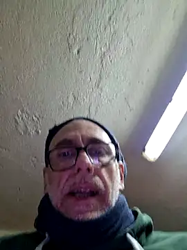 Snapshot of viaggiatoreblu5 chatting on 01.12.26 viaggiatoreblu5 online show from 01.12.26