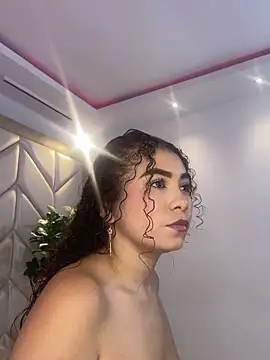 CamilaCastillo online show from 06.20.26