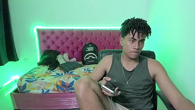 kurly scott online show from 01.08.26