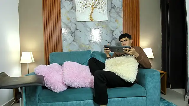 AVENGER BOYS2026 online show from 02.15.26