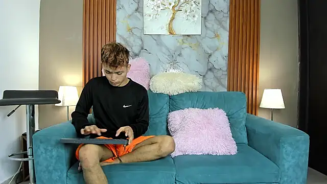 AVENGER BOYS2026 online show from 02.25.26