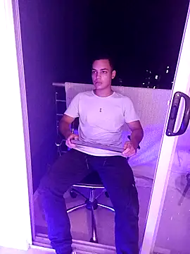 studentdeivy  online show from 04.05.26