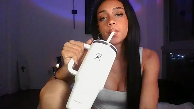 Snapshot of HeyItsAddy chatting on 01.06.26 HeyItsAddy online show from 01.06.26