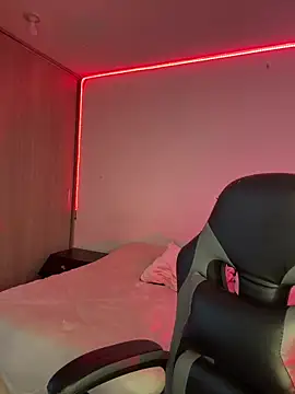 crystal dlun online show from 04.25.26