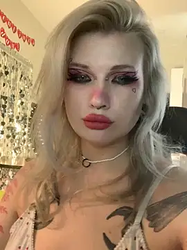 DriveThruDolls online show from 02.14.26