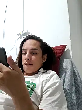 Snapshot of ofjuliaa chatting on 05.09.26 ofjuliaa online show from 05.09.26