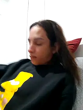 Snapshot of ofjuliaa chatting on 05.12.26 ofjuliaa online show from 05.12.26