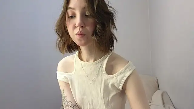 Snapshot of BondiCappetit chatting on 05.20.26 BondiCappetit online show from 05.20.26