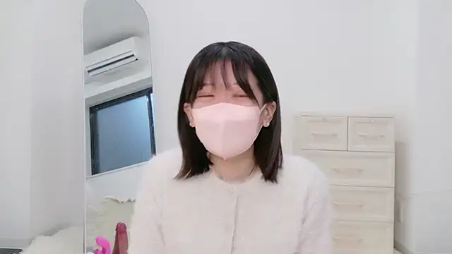 Snapshot of yuruchan_ chatting on 03.04.26 yuruchan online show from 03.04.26