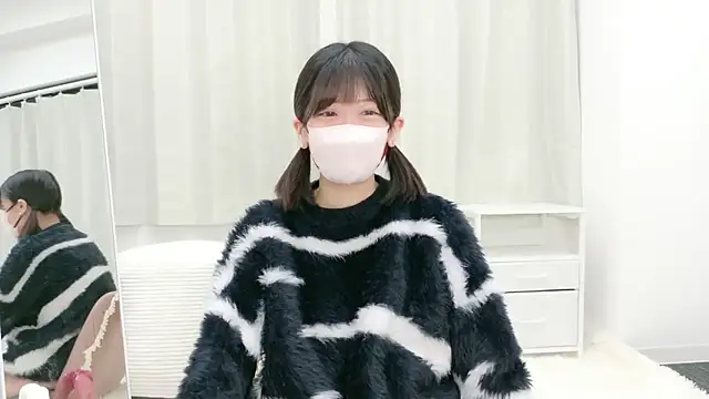 Snapshot of yuruchan_ chatting on 03.13.26 yuruchan online show from 03.13.26