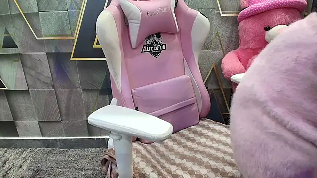 NymphoIsLive online show from 04.16.26