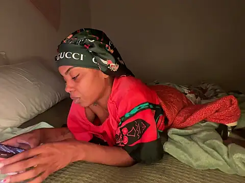 Snapshot of oshun6360 chatting on 04.21.26 oshun6360 online show from 04.21.26