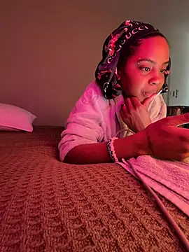 Snapshot of oshun6360 chatting on 05.02.26 oshun6360 online show from 05.02.26