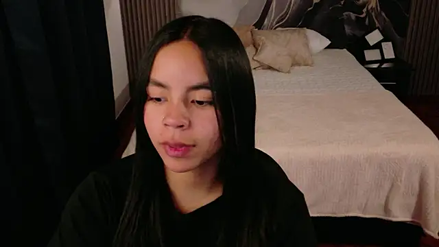 Snapshot of SofiaMante_ chatting on 02.24.26 SofiaMante online show from 02.24.26