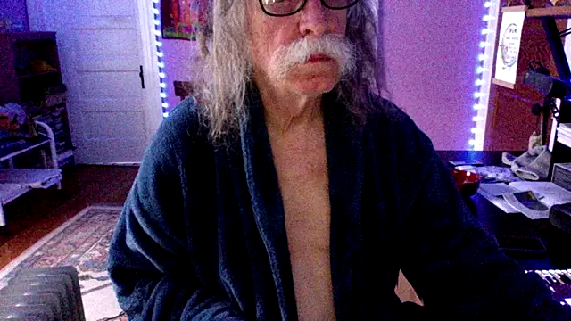 LickYourYoni online show from 04.13.26