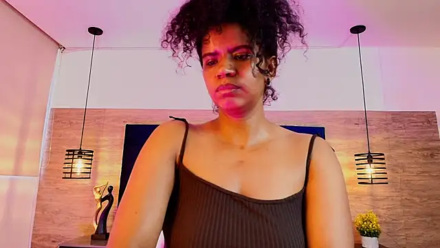 Ellie-Alves online show from 05.12.26