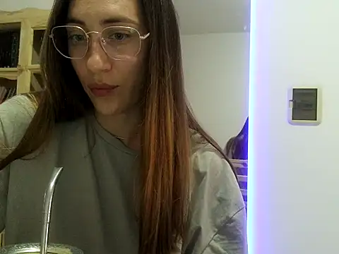 Noracherry online show from 02.19.26