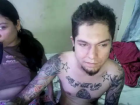 Snapshot of steffandjoshh420 chatting on 02.14.26 steffandjoshh420 online show from 02.14.26