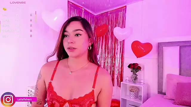 Snapshot of Leilafisherr chatting on 02.14.26 Leilafisherr online show from 02.14.26