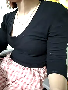 Snapshot of -LunaLust chatting on 02.02.26 -LunaLust online show from 02.02.26