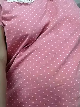 Snapshot of pinkisaha75 chatting on 03.02.26 pinkisaha75 online show from 03.02.26