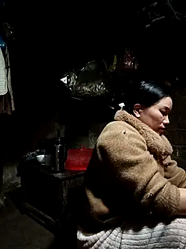 Snapshot of yu--yo chatting on 02.11.26 yu--yo online show from 02.11.26